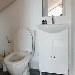 Ariti Luxury Apartment, *