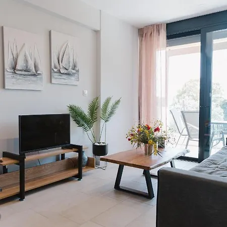 Ariti Luxury Apartment, Apartment *