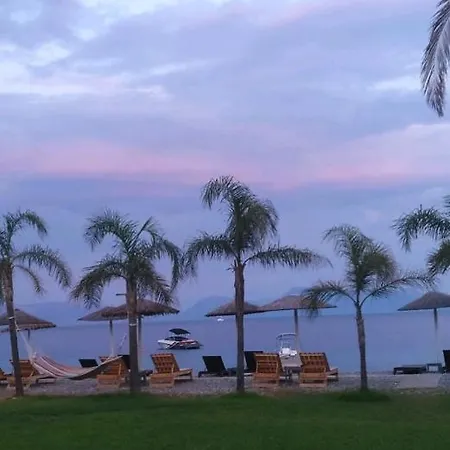 Lejlighed Ariti Luxury Apartment, Nikiana