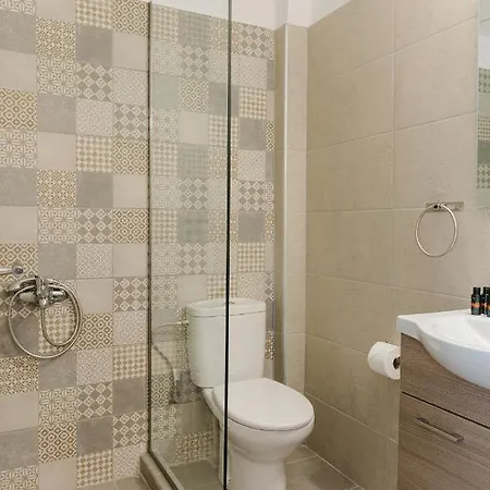 Ariti Luxury Apartment, *